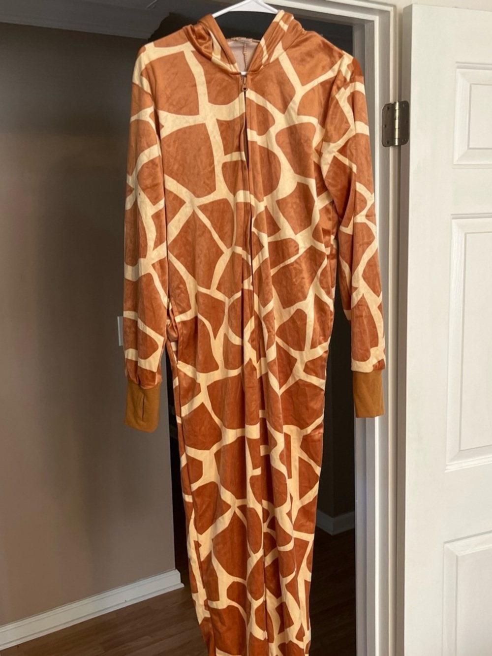 Spirit Kids Giraffe Print One-Piece Footie - Brown & Cream